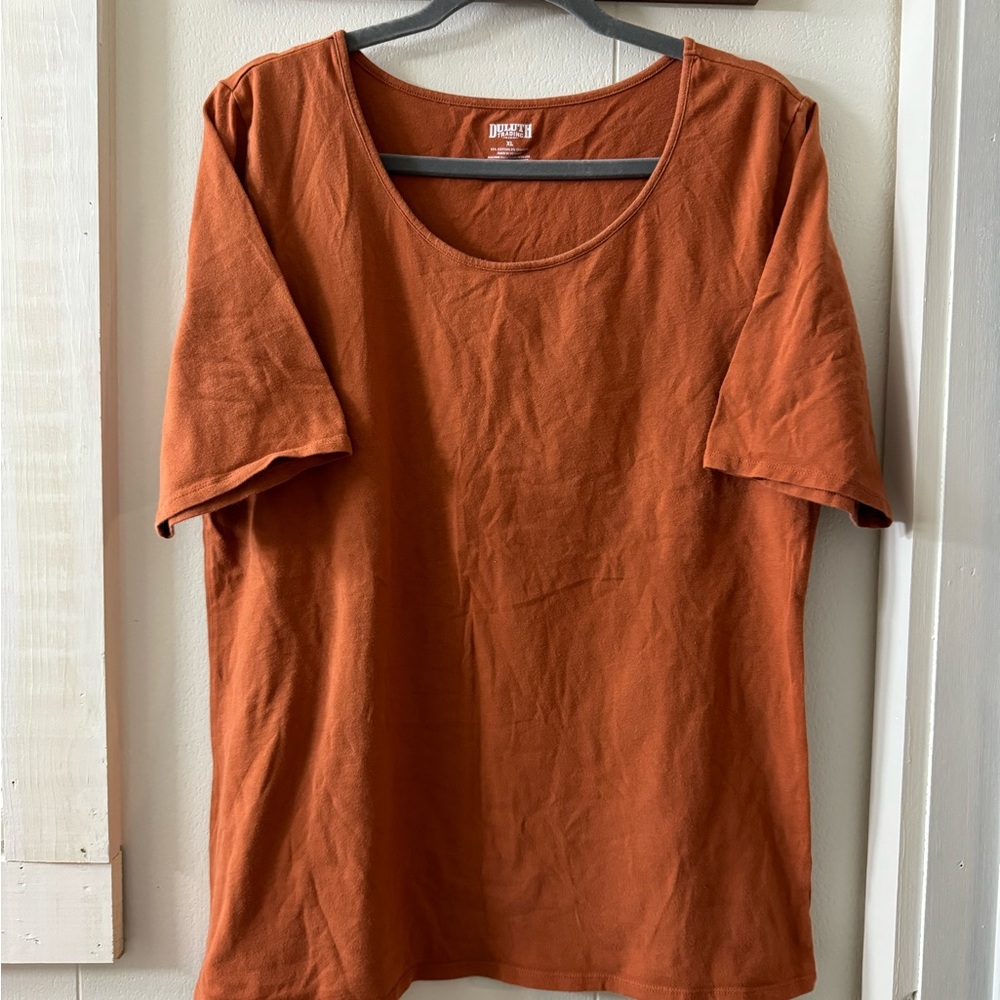 Duluth Trading Co Rust T-Shirt